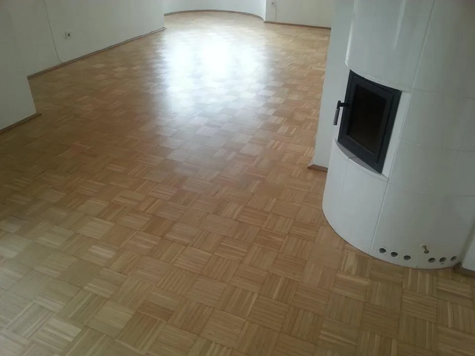 Innsbruck+Land: HOLZ- PARKETTBÖDEN SCHLEIFEN, lackieren, ölen, wachsen... – Bild 1