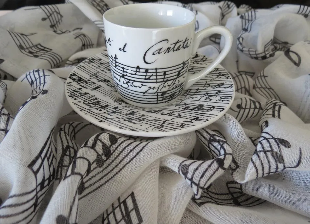 Geschenkartikel: Kaffeetasse Kaffee-Kantate Tuch mit Notendesign € 40, -