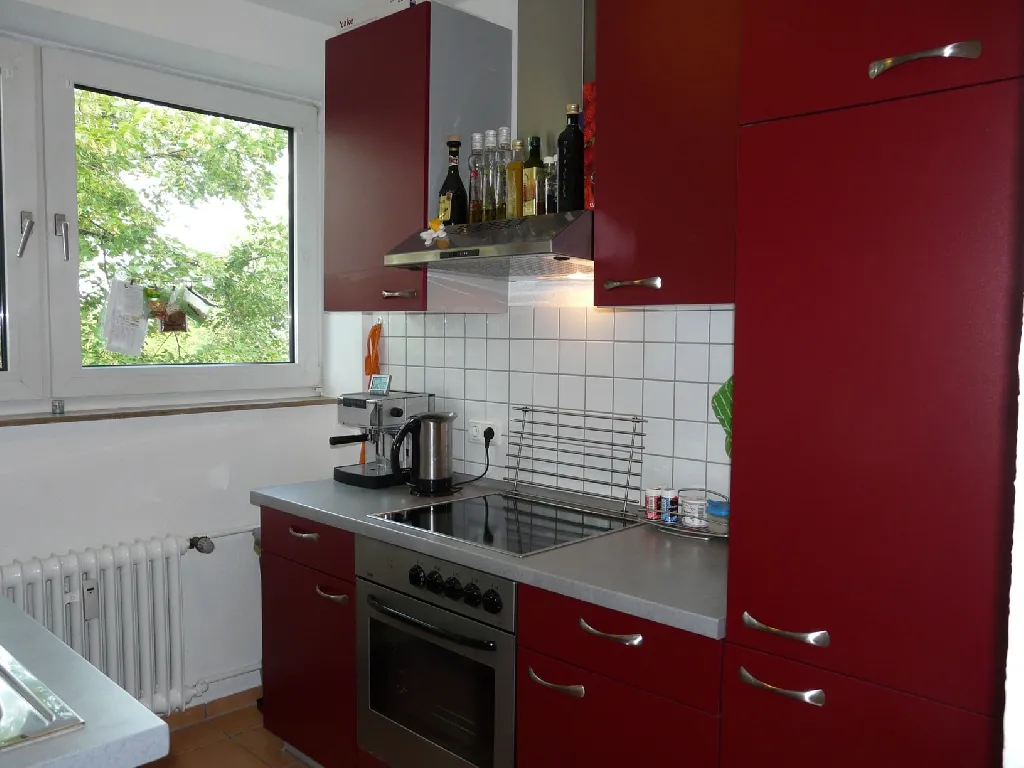Wie neu, keine 2 Jahre alt: Schöne rote Impuls Küche Alno, made in Germany ink