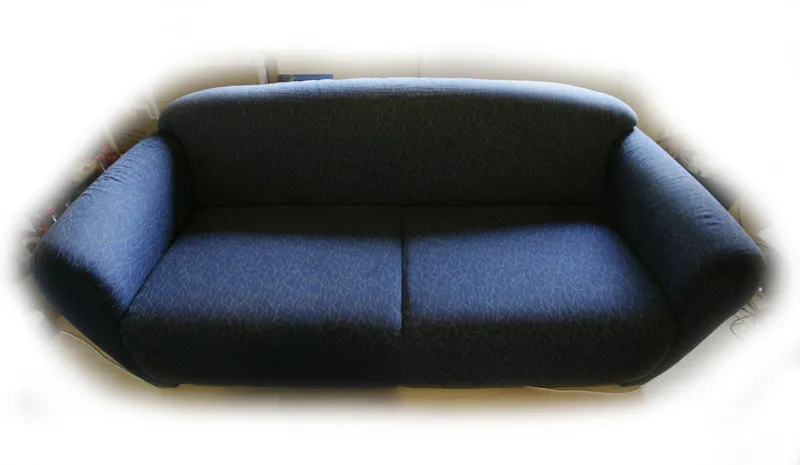 Biete gute Couch an  blau