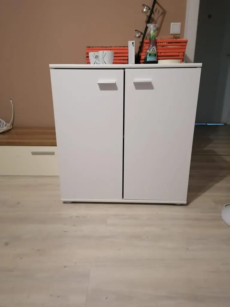 Zwei kleine Kommoden in weiß