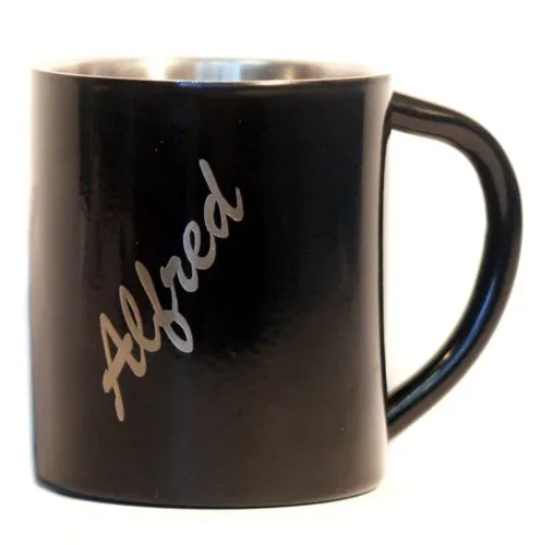 Edelstahltasse mit Ihrem Namen als Gravur. Farbige Edelstahlbecher